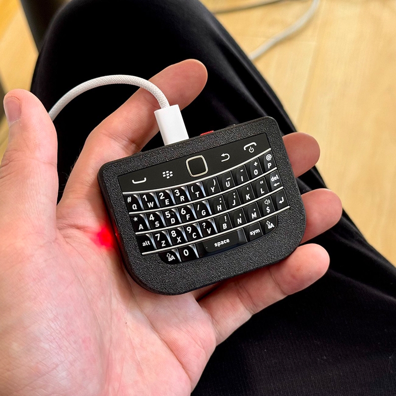 Blackberry BB9900 キーボード