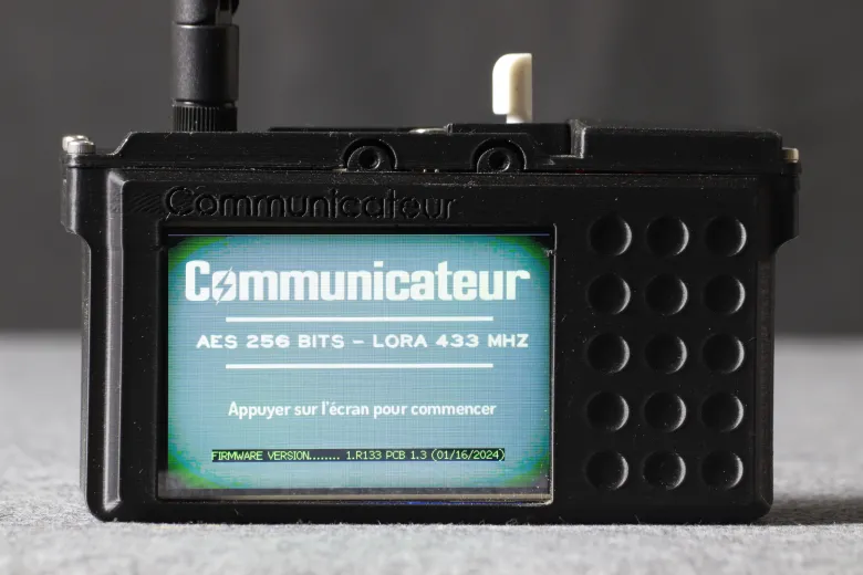 Pi PICO LoRa text messenger