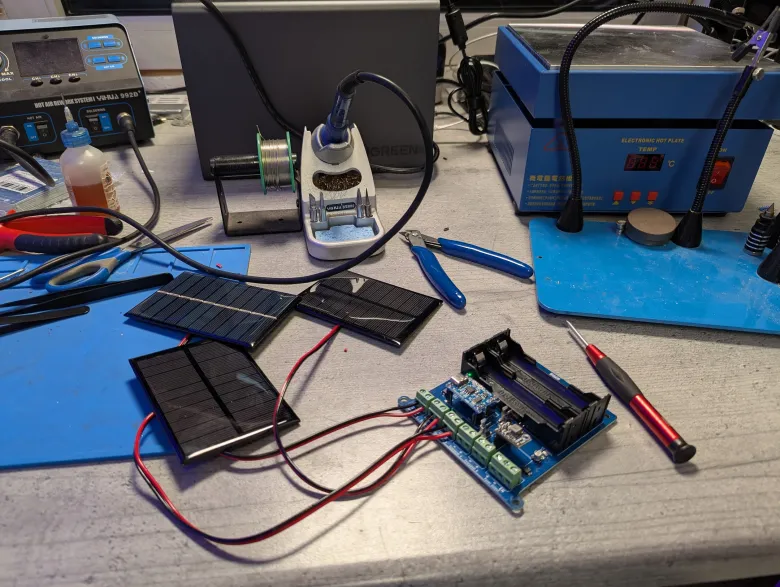 18650 Solar Board – 5 V Output & Li-Ion Protection