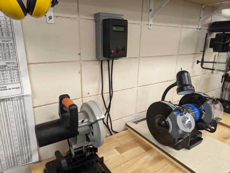 The Smart Lab Lockbox: A Secure Access Solution for Your Lab