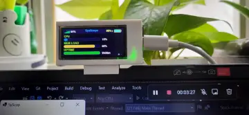 Real-Time PC Performance Monitor with ESP32 AMOLED